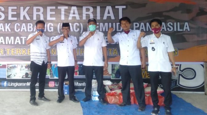 PAC Pemuda Pancasila Kecamatan Ponrang Selatan Salurkan Bantuan Kepada Korban Kebakaran