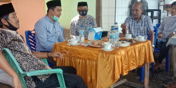 Buhari Qahhar Mudzakkar dan Andi Mudzakkar Bercengkrama Bersama